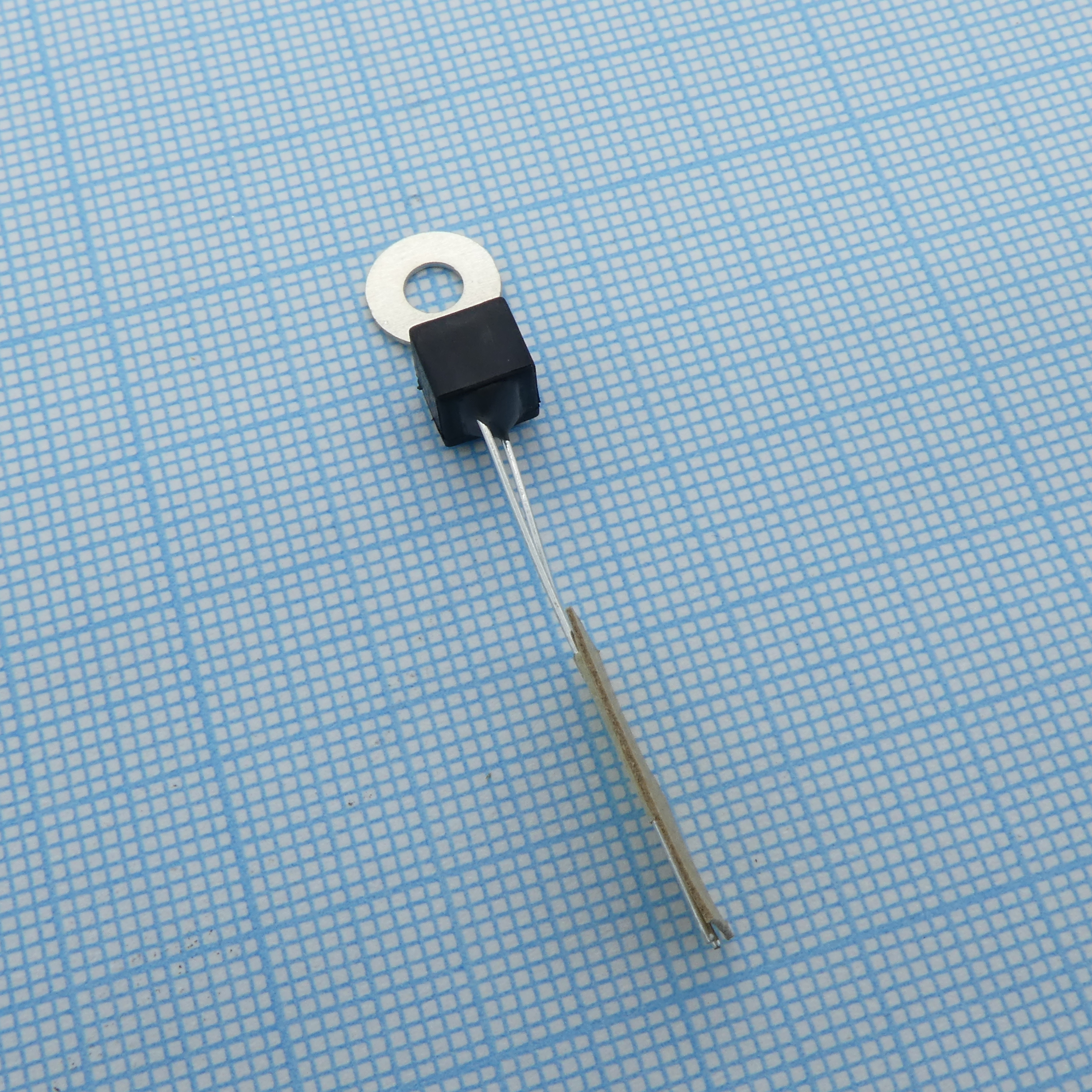 B59052D1070A040 - EPCOS