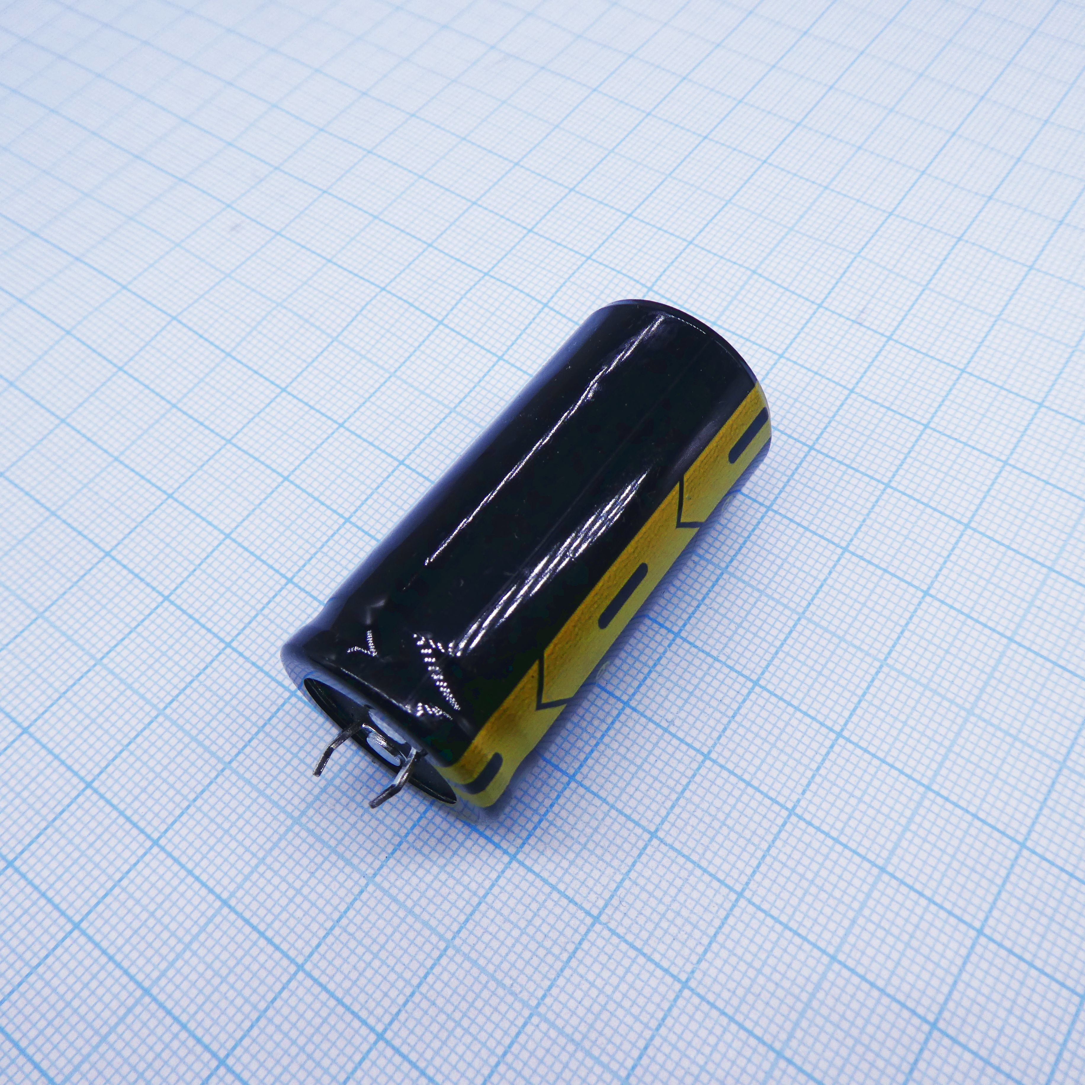 Купить JNE1J472M10002500500 JB Capacitors оптом в Москве