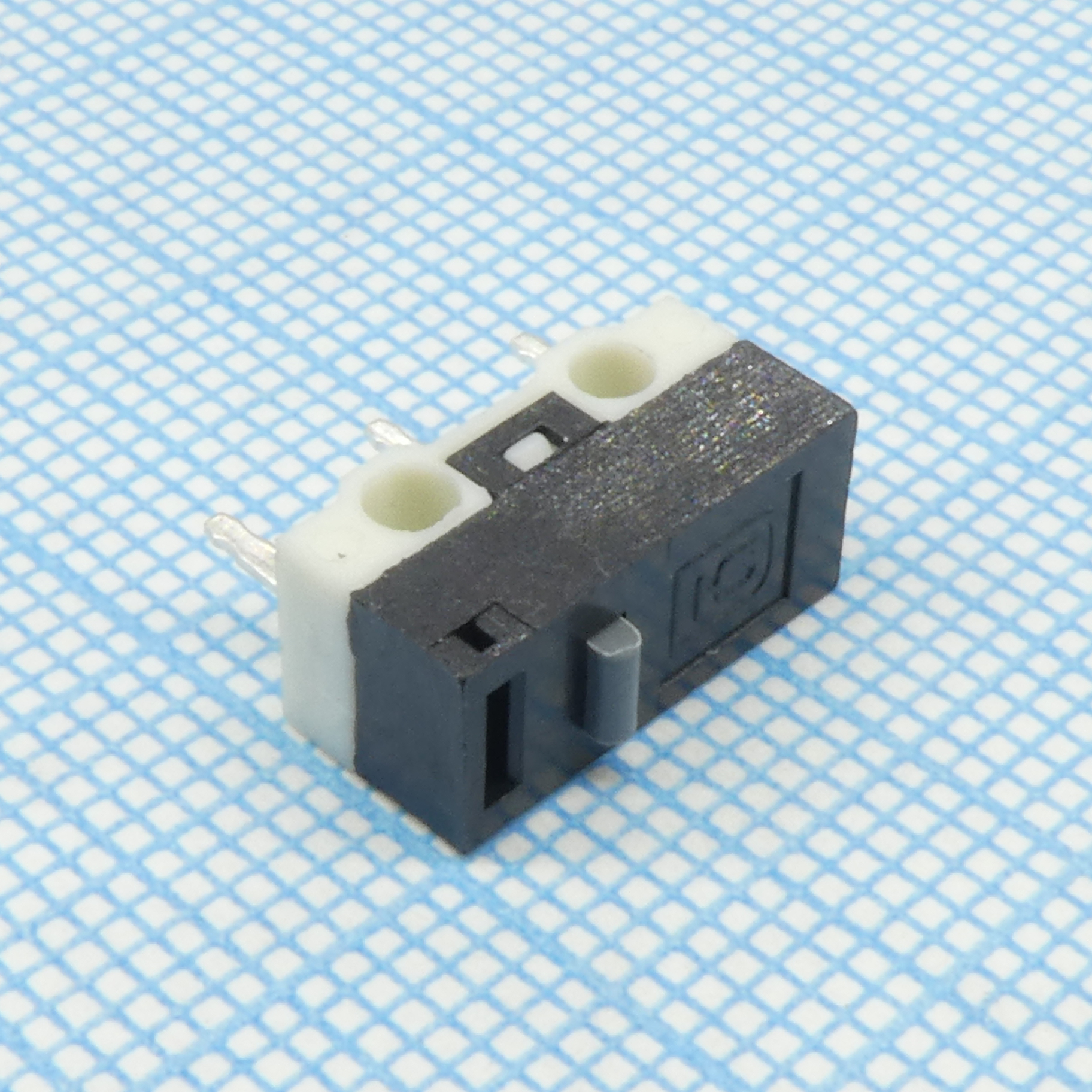 DM3-00P-110G-G - Switronic