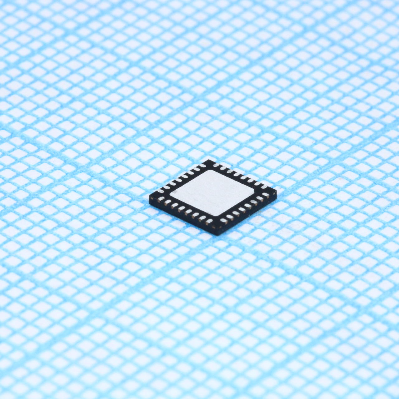 Купить STM32L082KBU6 STM оптом в Москве