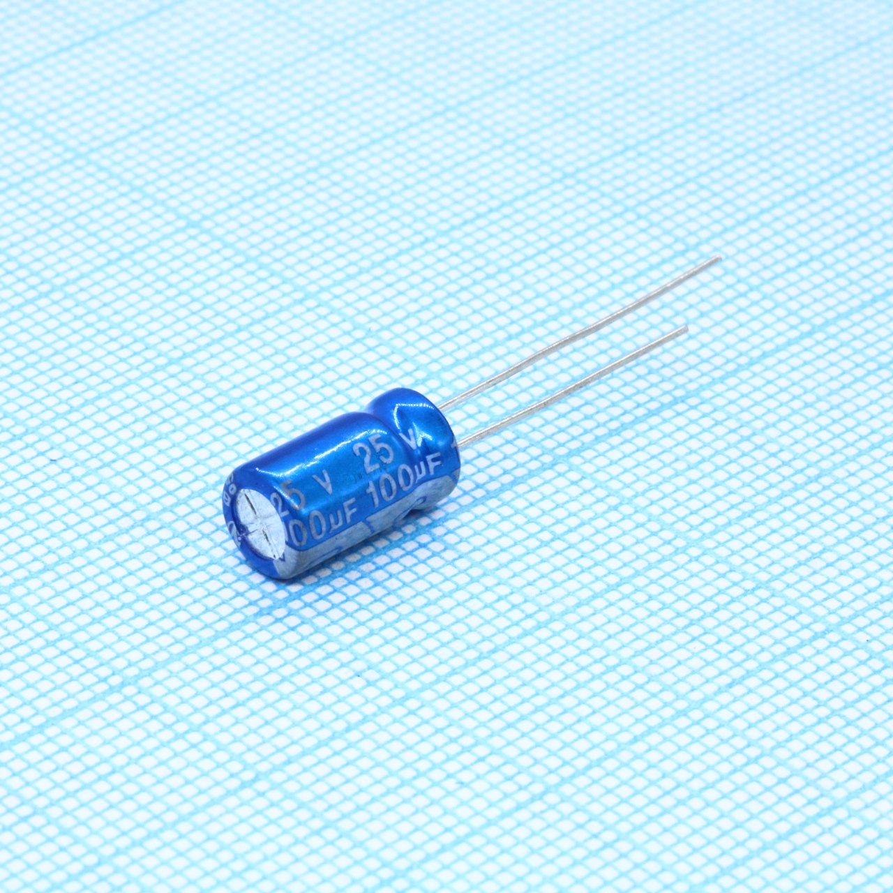 Купить JRB1E101M02500630110000B JB Capacitors оптом в Москве
