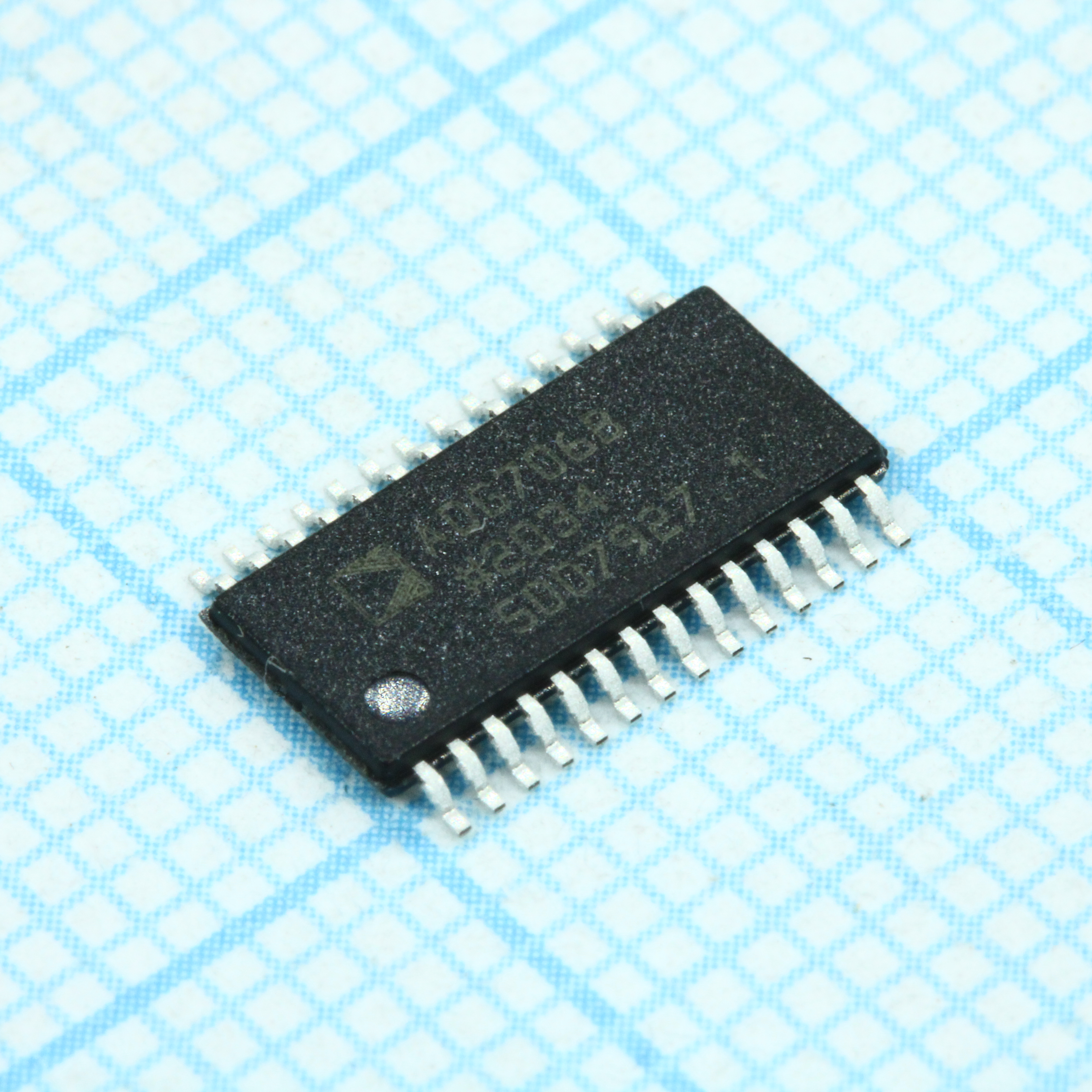 ADG706BRUZ-REEL7 - ADI