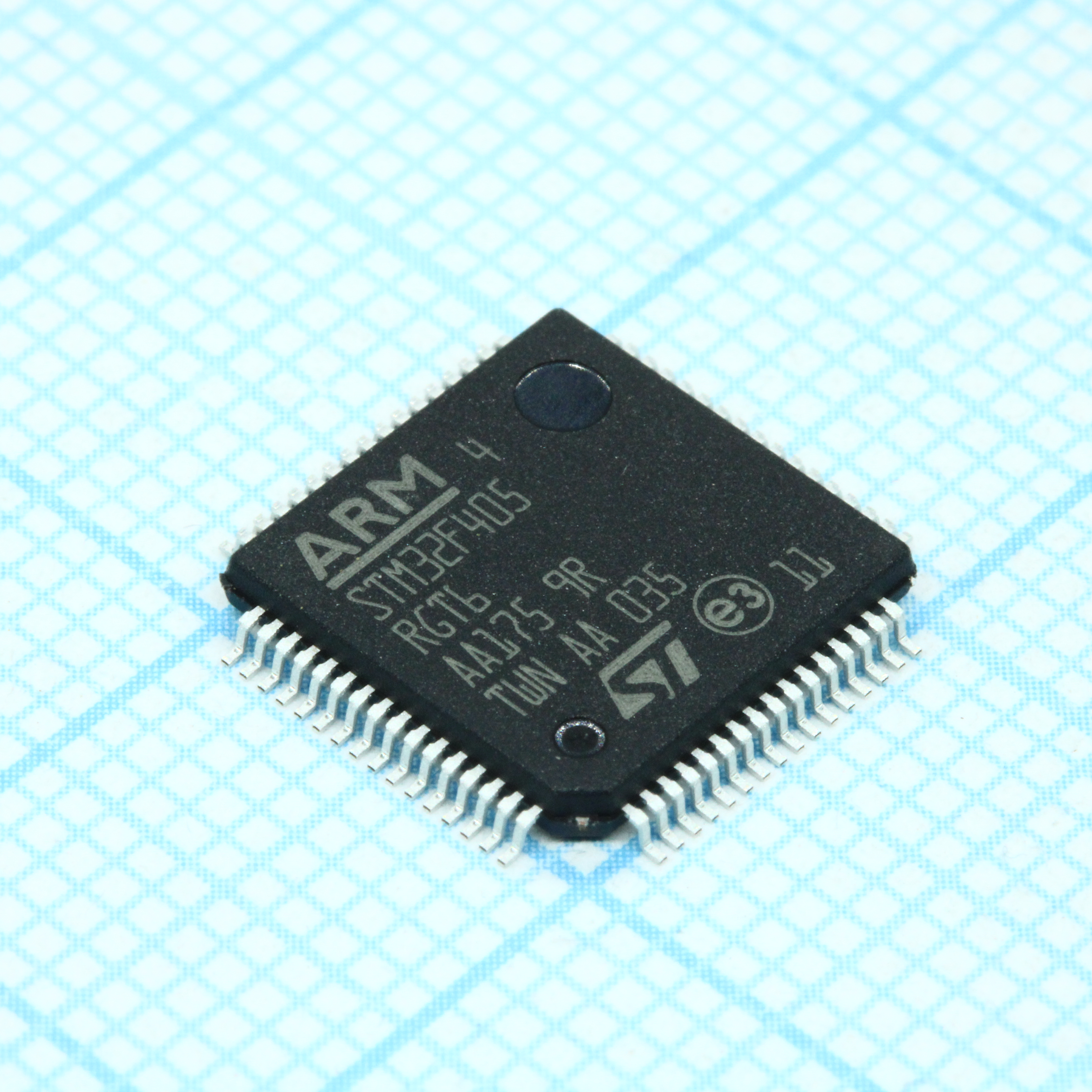 Купить STM32F405RGT6 STM оптом в Москве