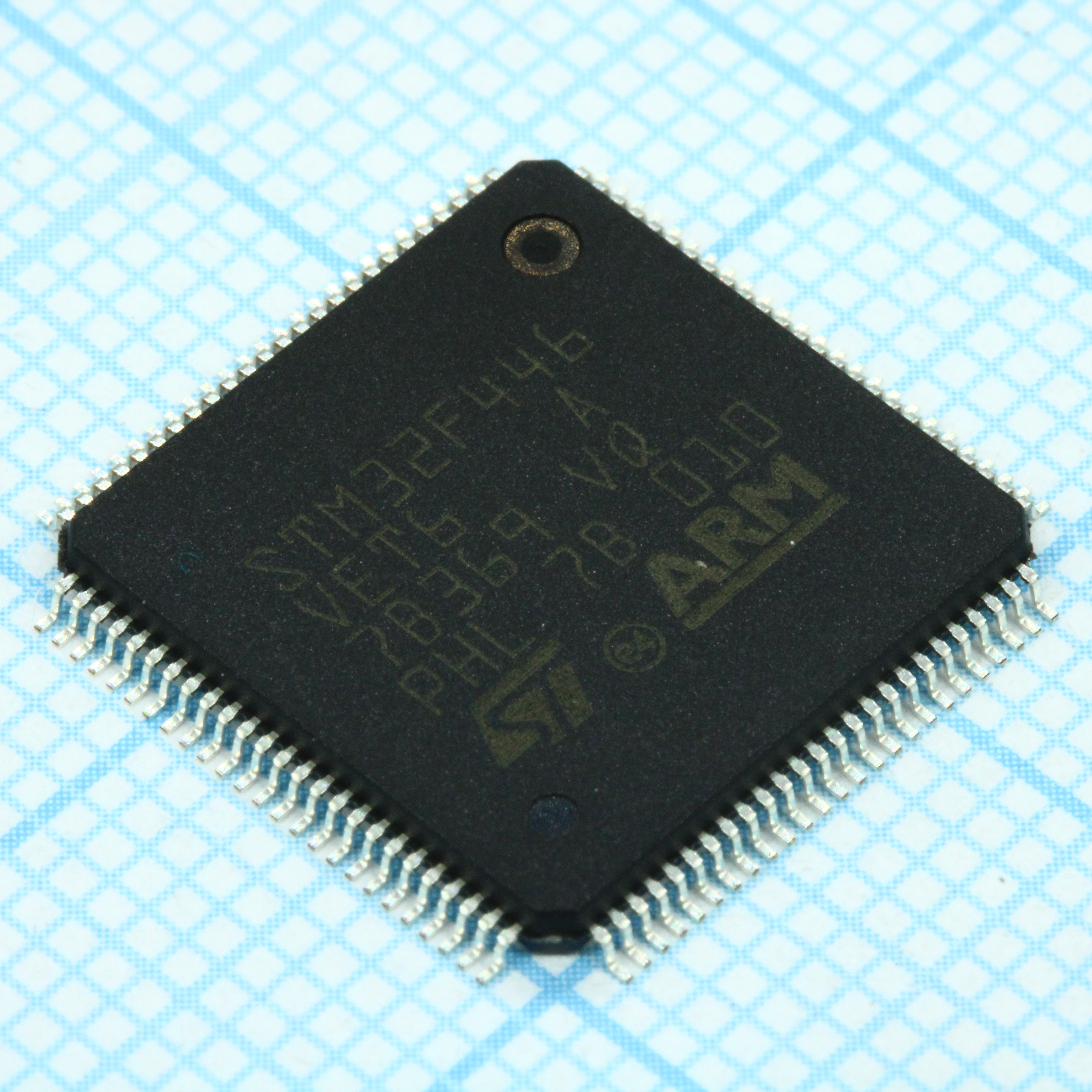 Купить STM32F446VET6 STM оптом в Москве