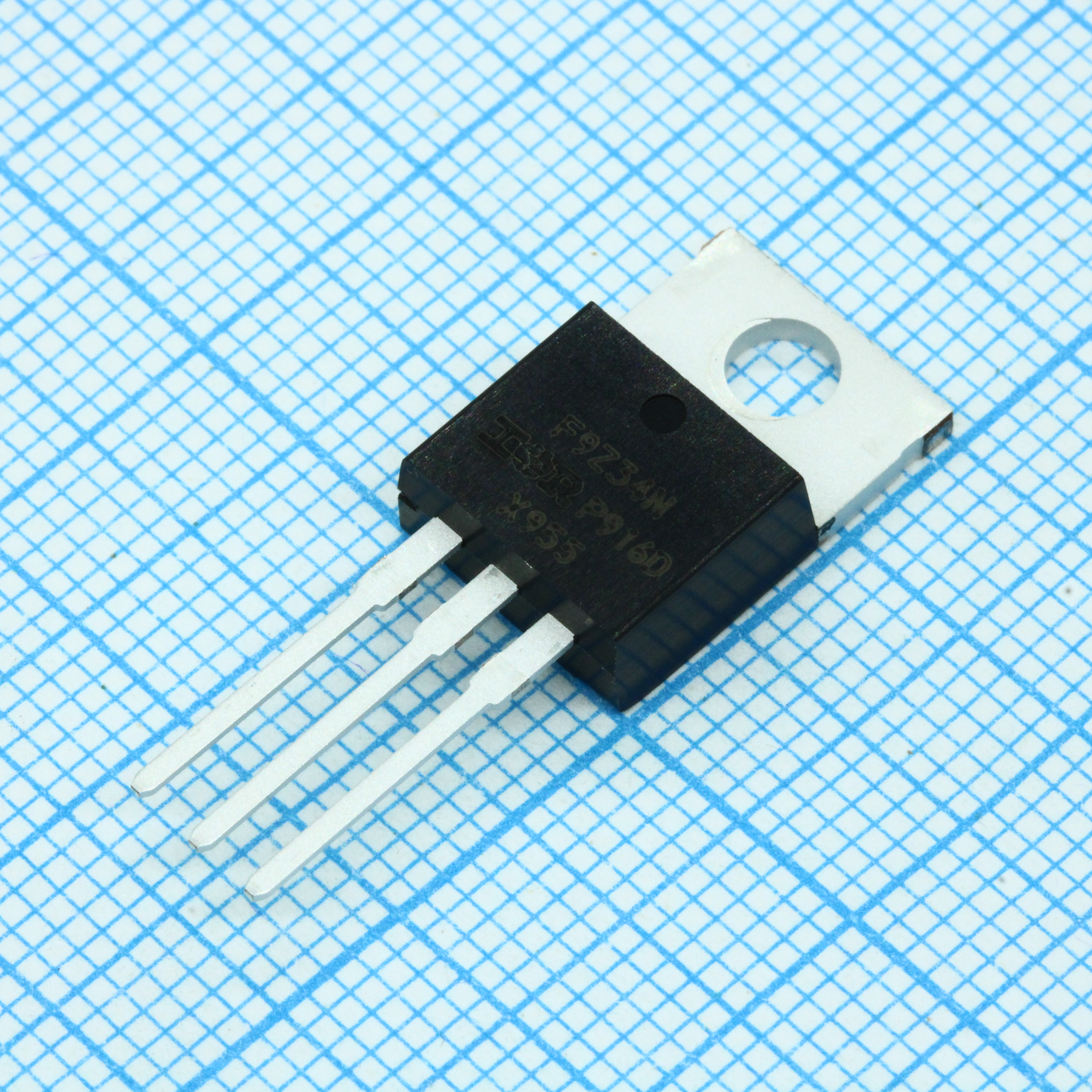 IRF9Z34NPBF - INF