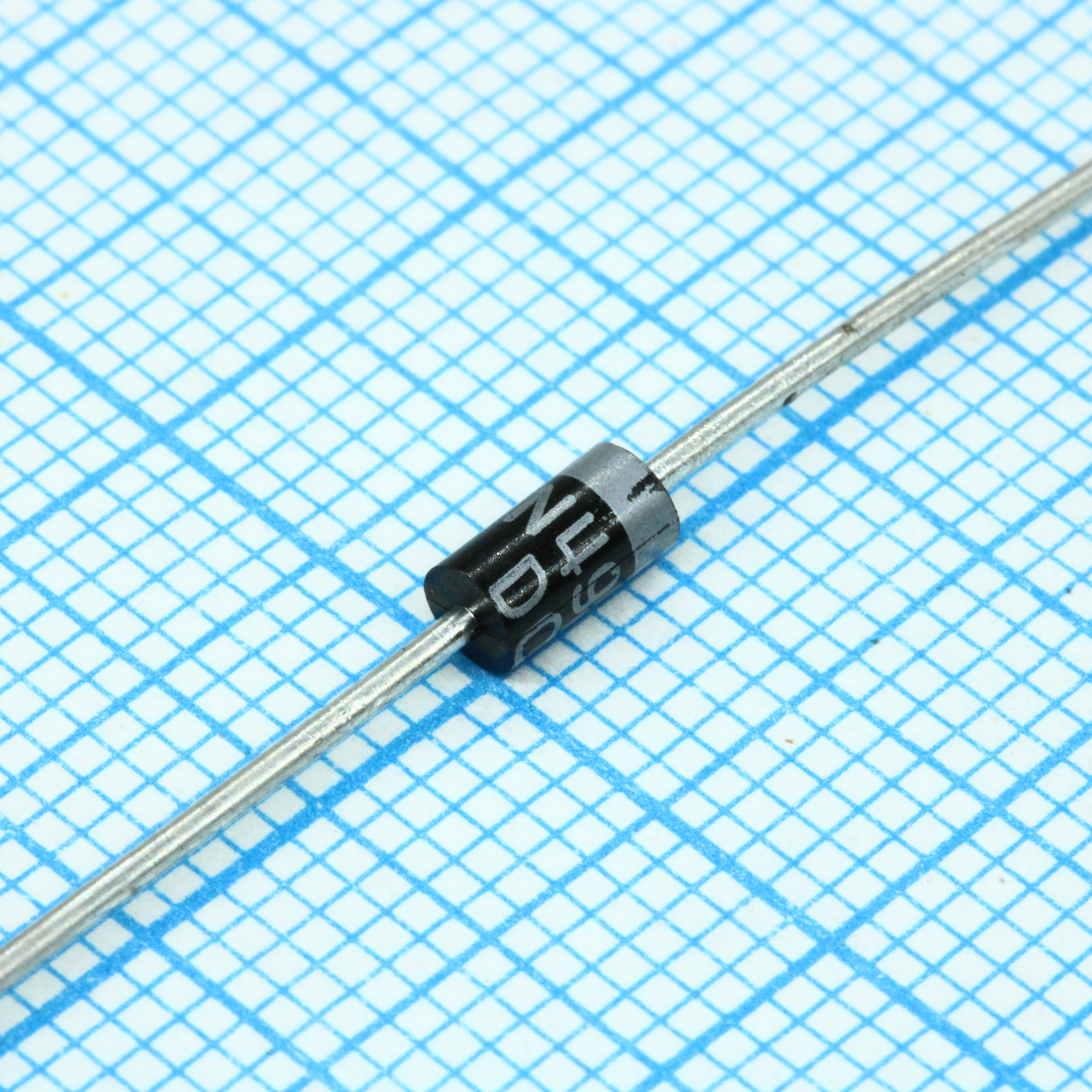 1N4935 T/B - DC Components