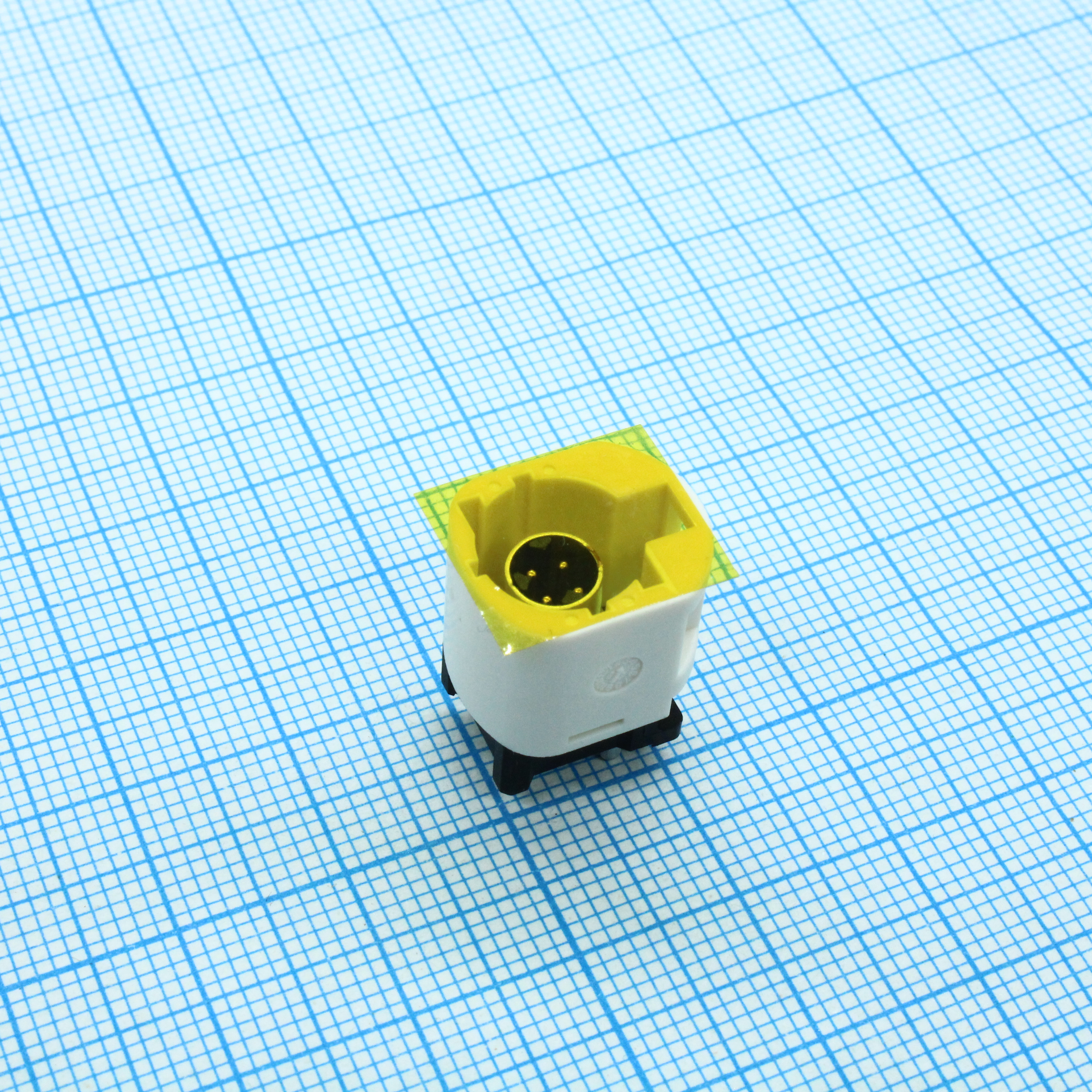 818013231 - Electric Connector