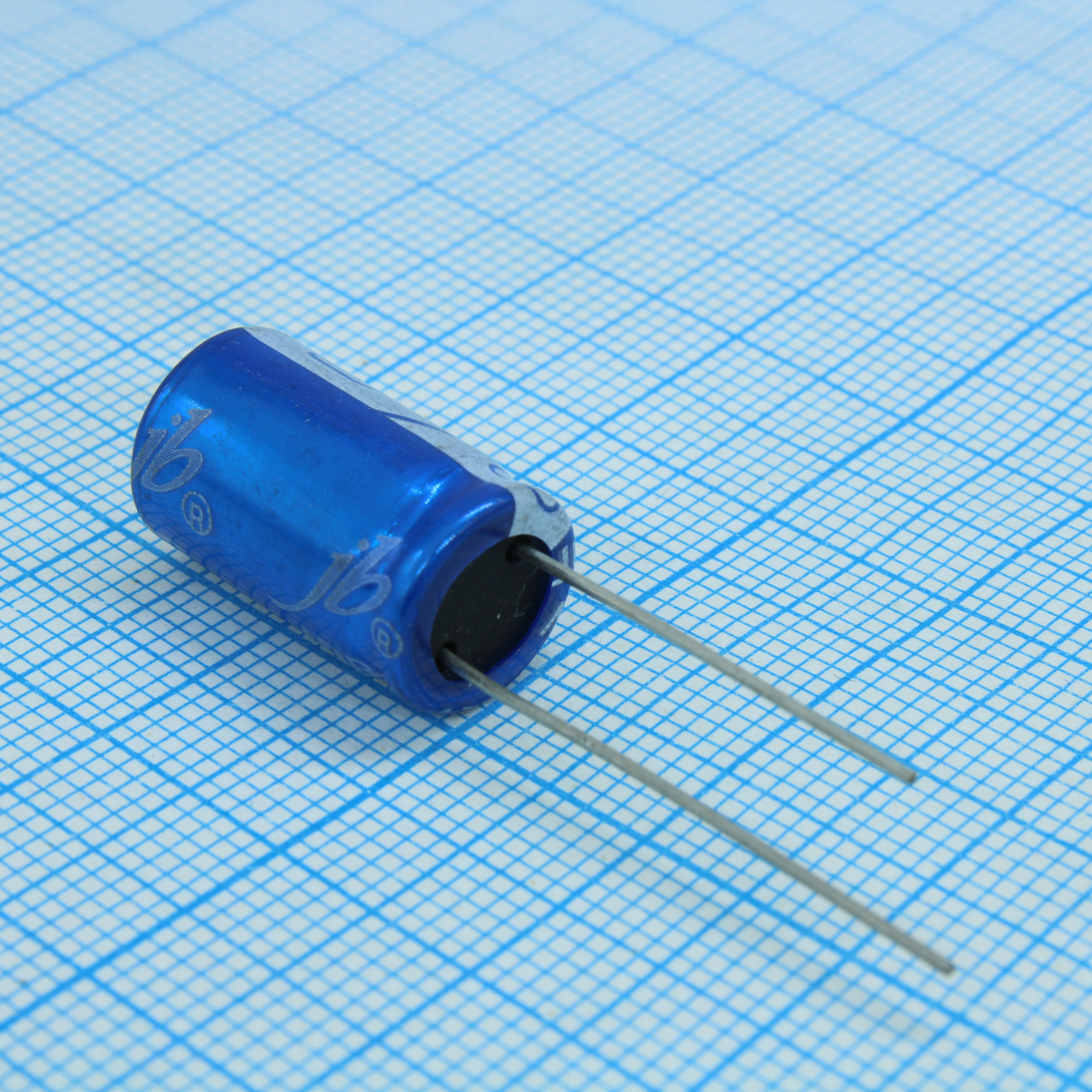 Купить JRB2E100M05001000170000B JB Capacitors оптом в Москве