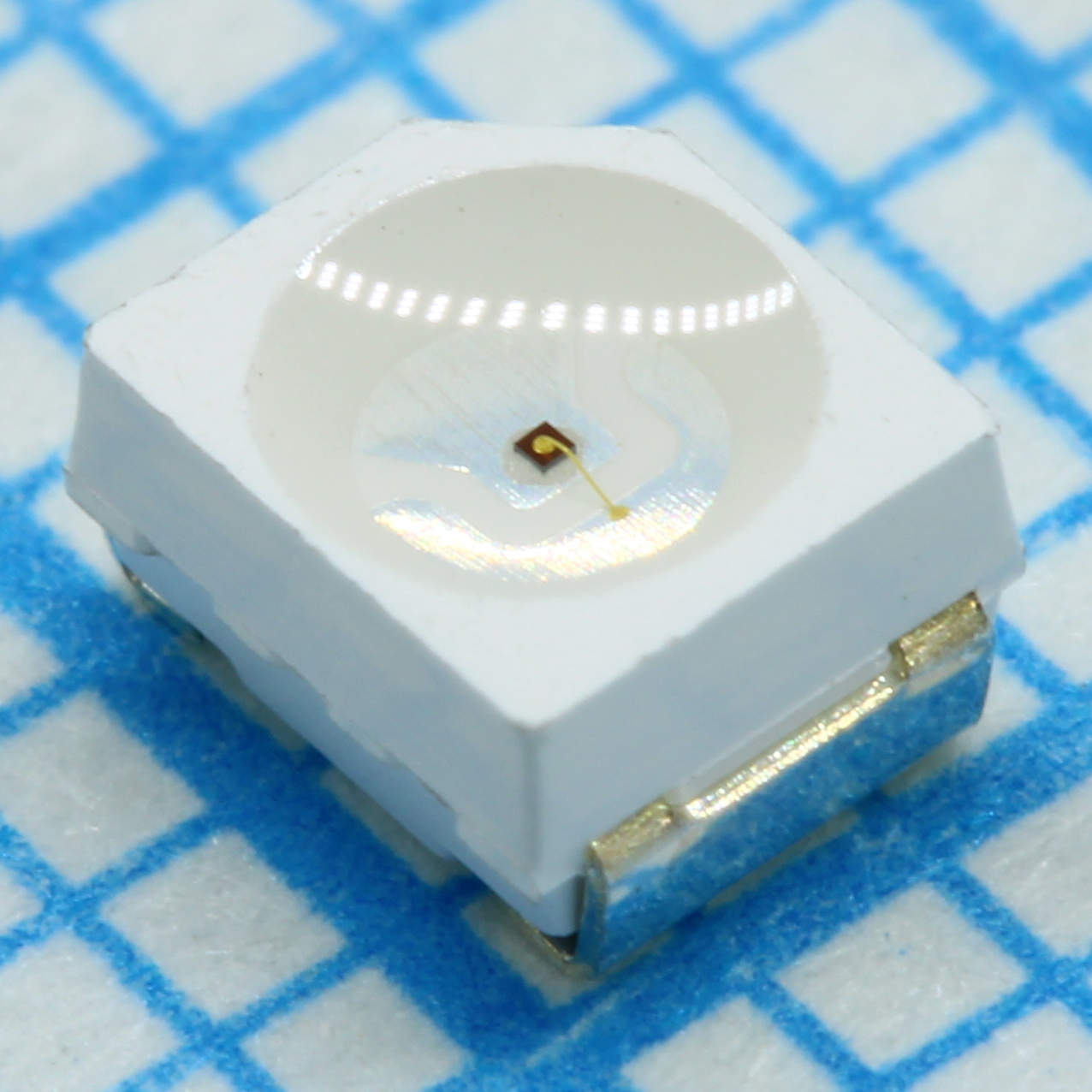 L-T670KYCT - PARALIGHT
