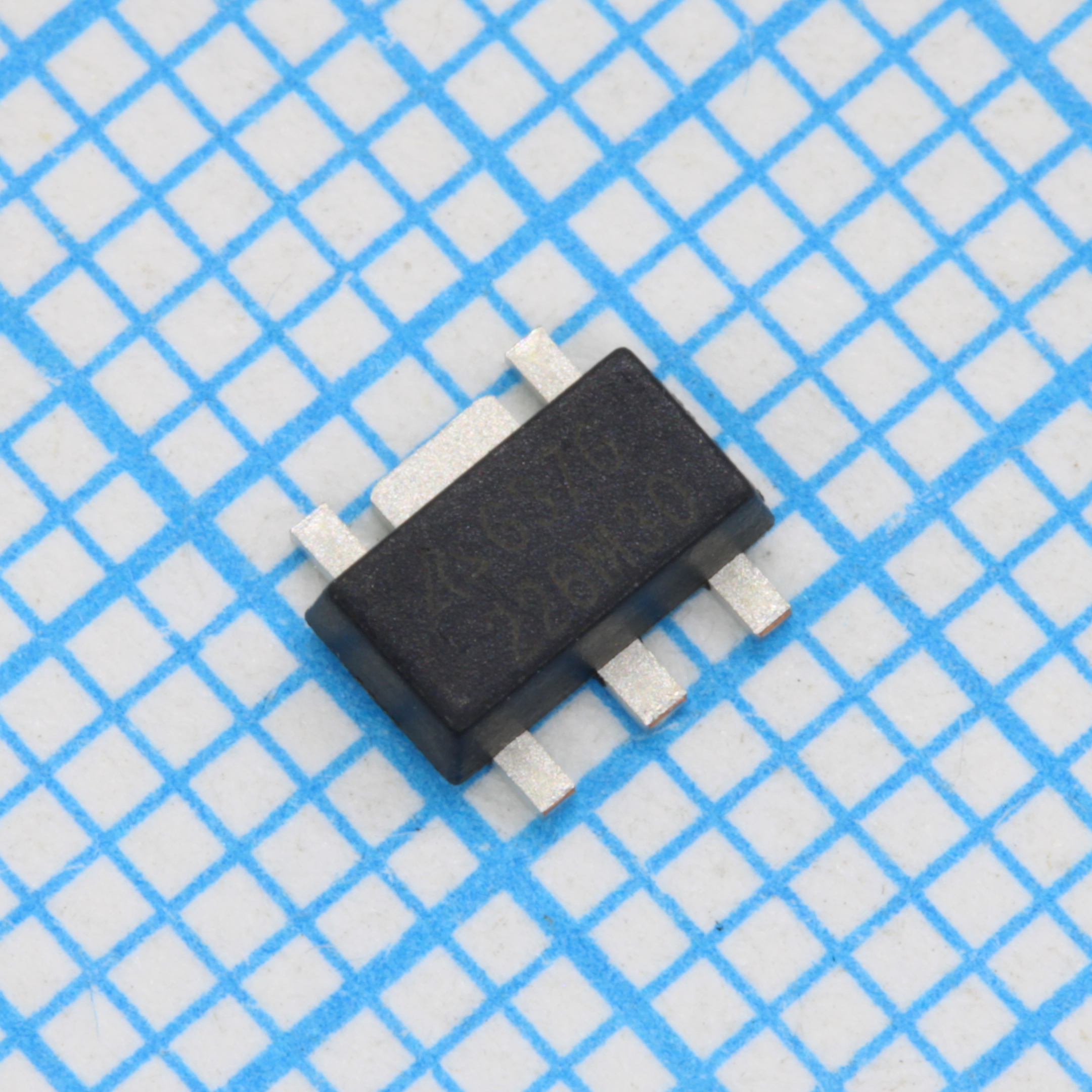 AP2112R5-3.3TRG1 - DIODES