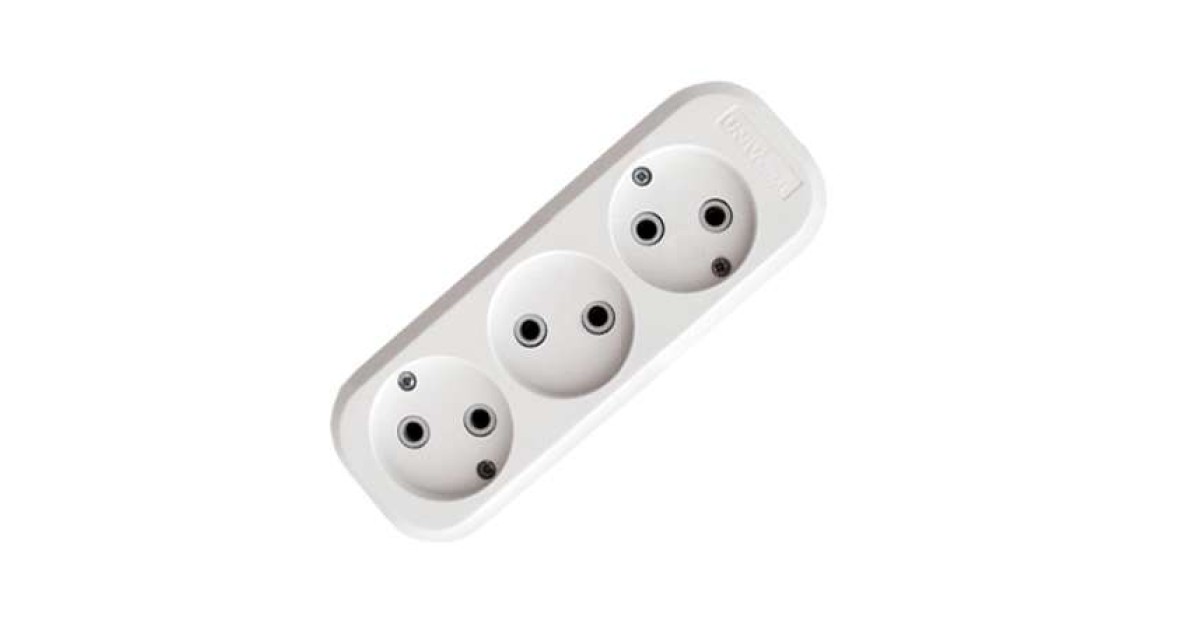 Купить Колодка удлинителя 3-м без заземл. АБС-пластик E203 UNIVersal оптом в Москве