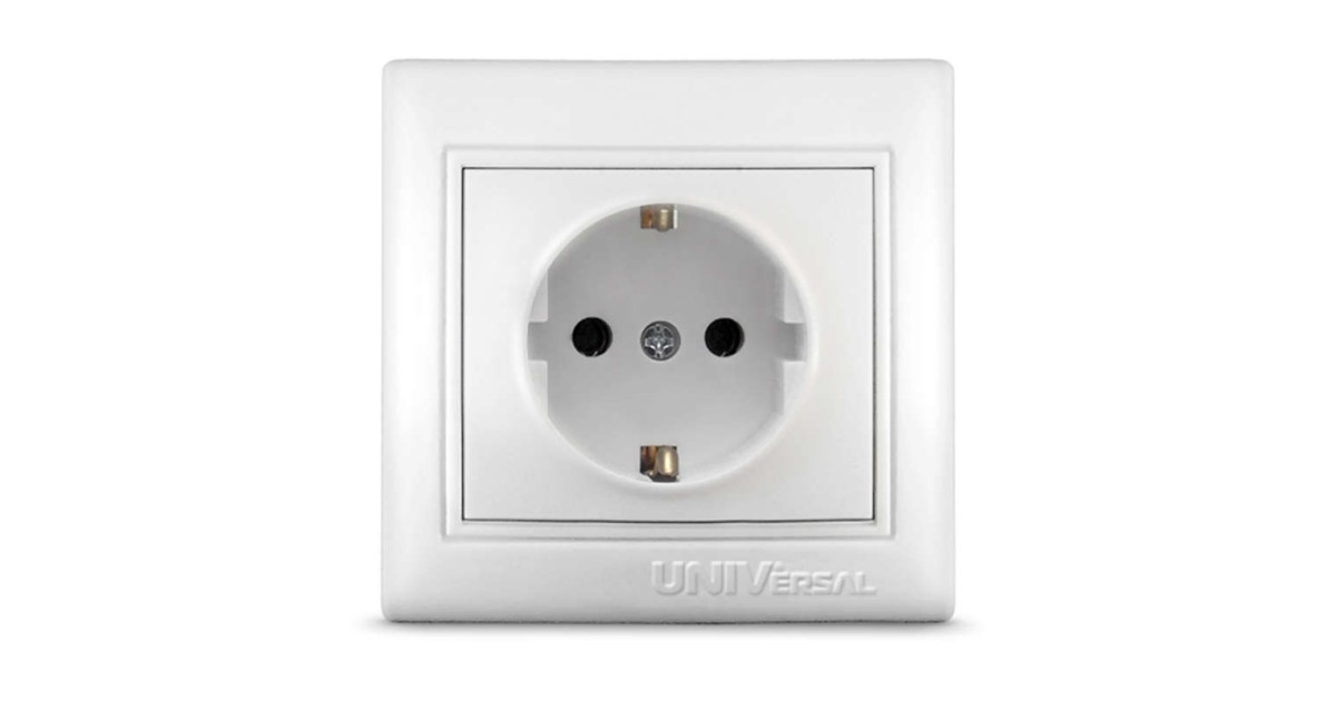 Купить Розетка 1-м СП Севиль 16А IP20 с заземл. бел. С0028 UNIVersal оптом в Москве