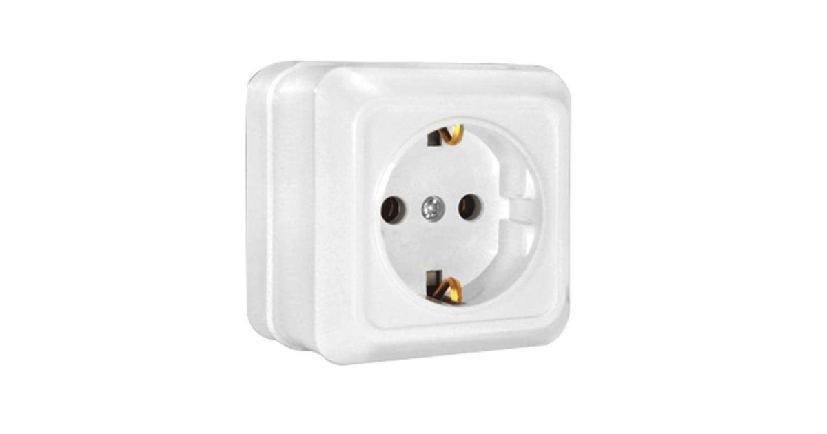 Купить Розетка 1-м ОП Олимп 16А IP20 с заземл. бел. О0028 UNIVersal оптом в Москве
