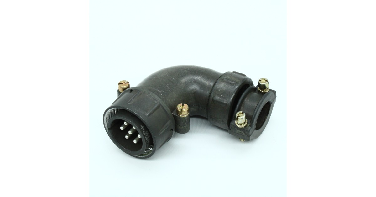 Купить ШР28У7НГ9 вилка Россия оптом в Москве