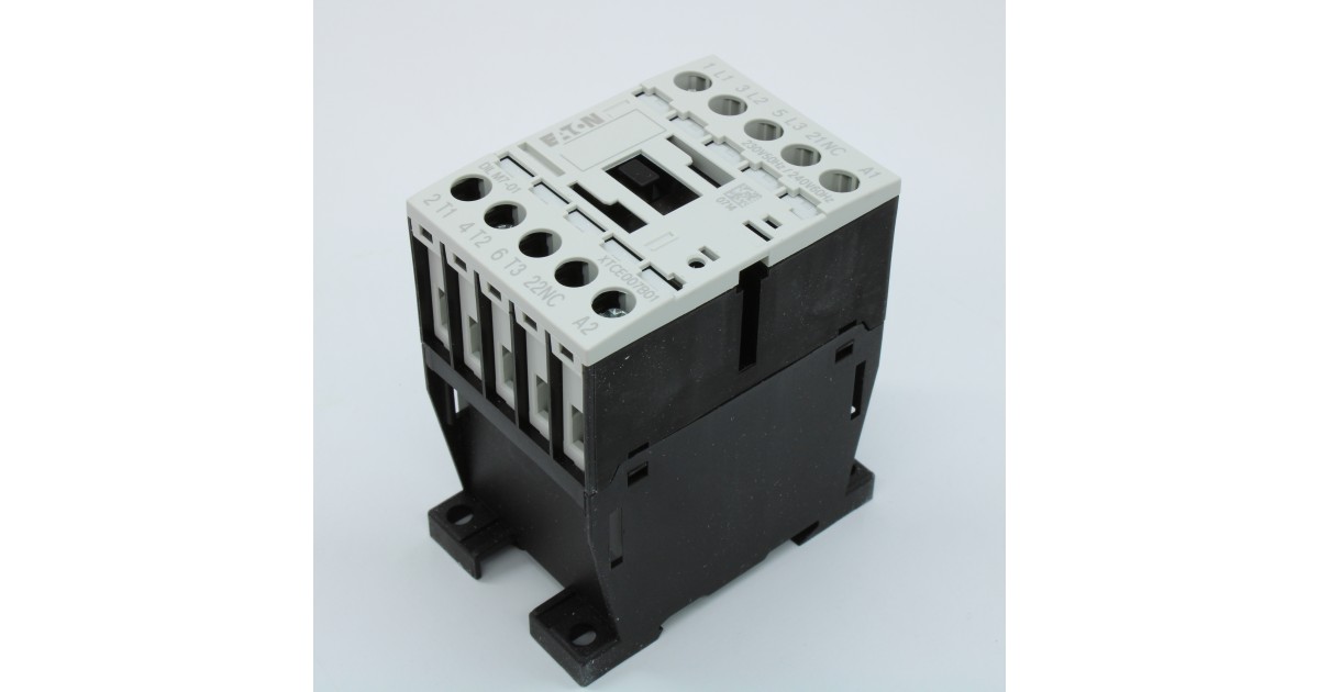 Купить DILM7-01[230V50HZ.240V60HZ] EATON оптом в Москве