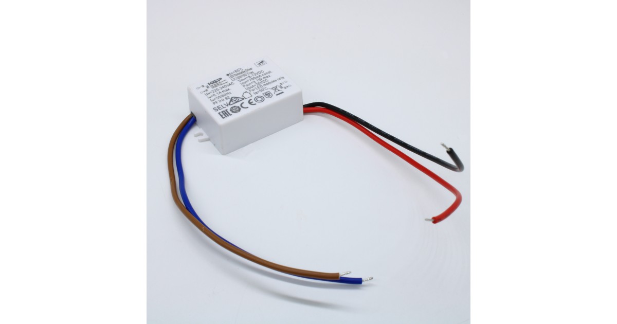 Купить CC10W700 TRIAC KGP оптом в Москве